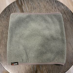 LANDS’ END Polartec Aircore 100 Neck Gaiter